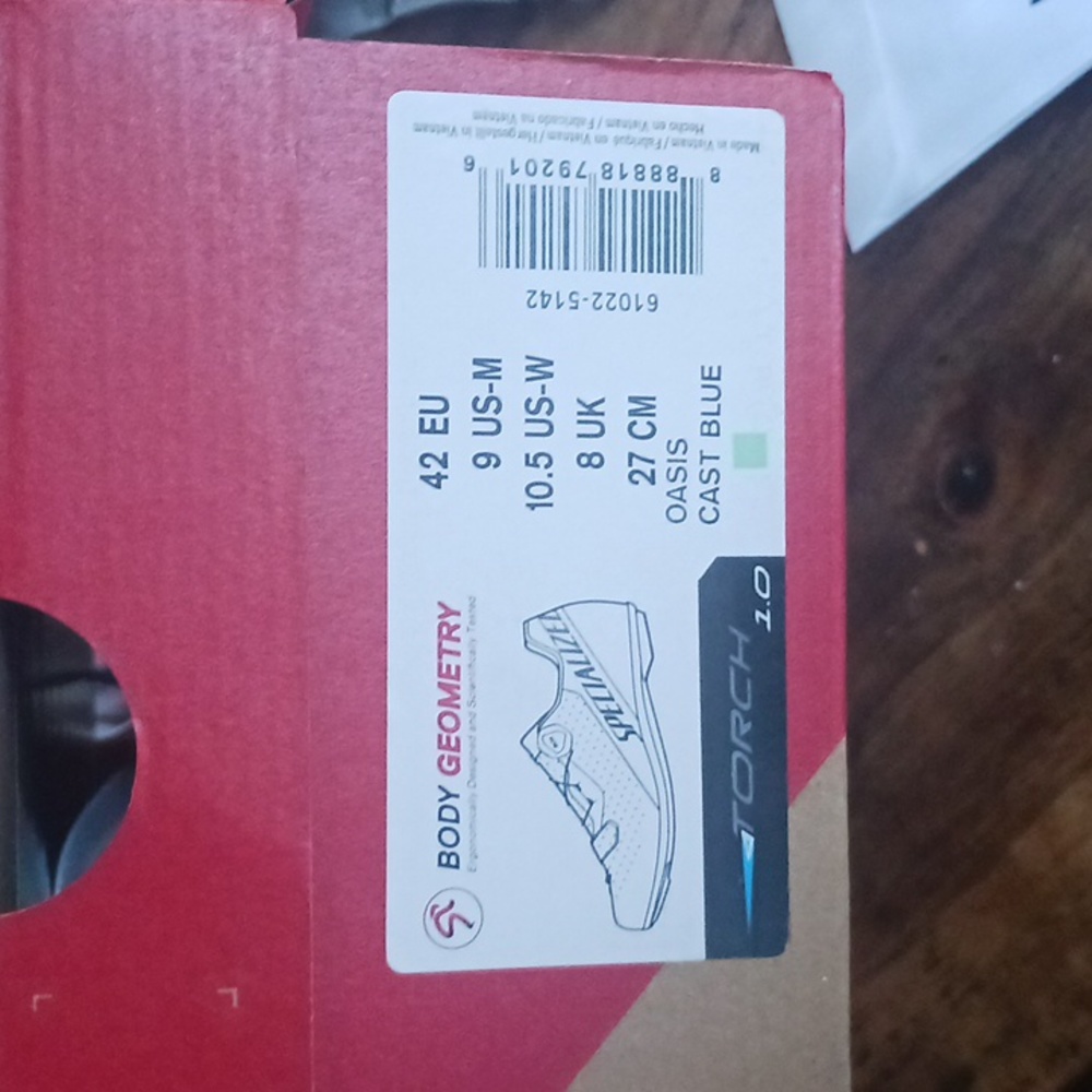 Unworn Cycling shoes EU 42 W10.5 US